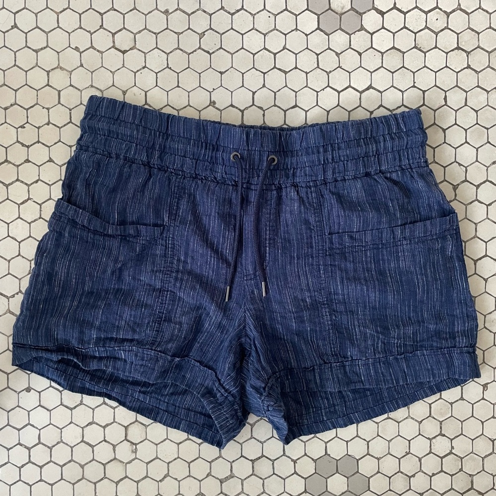 Athleta Cabo Linen Shorts Womens 10 Blue Nautical Vacation Beachy Coastal